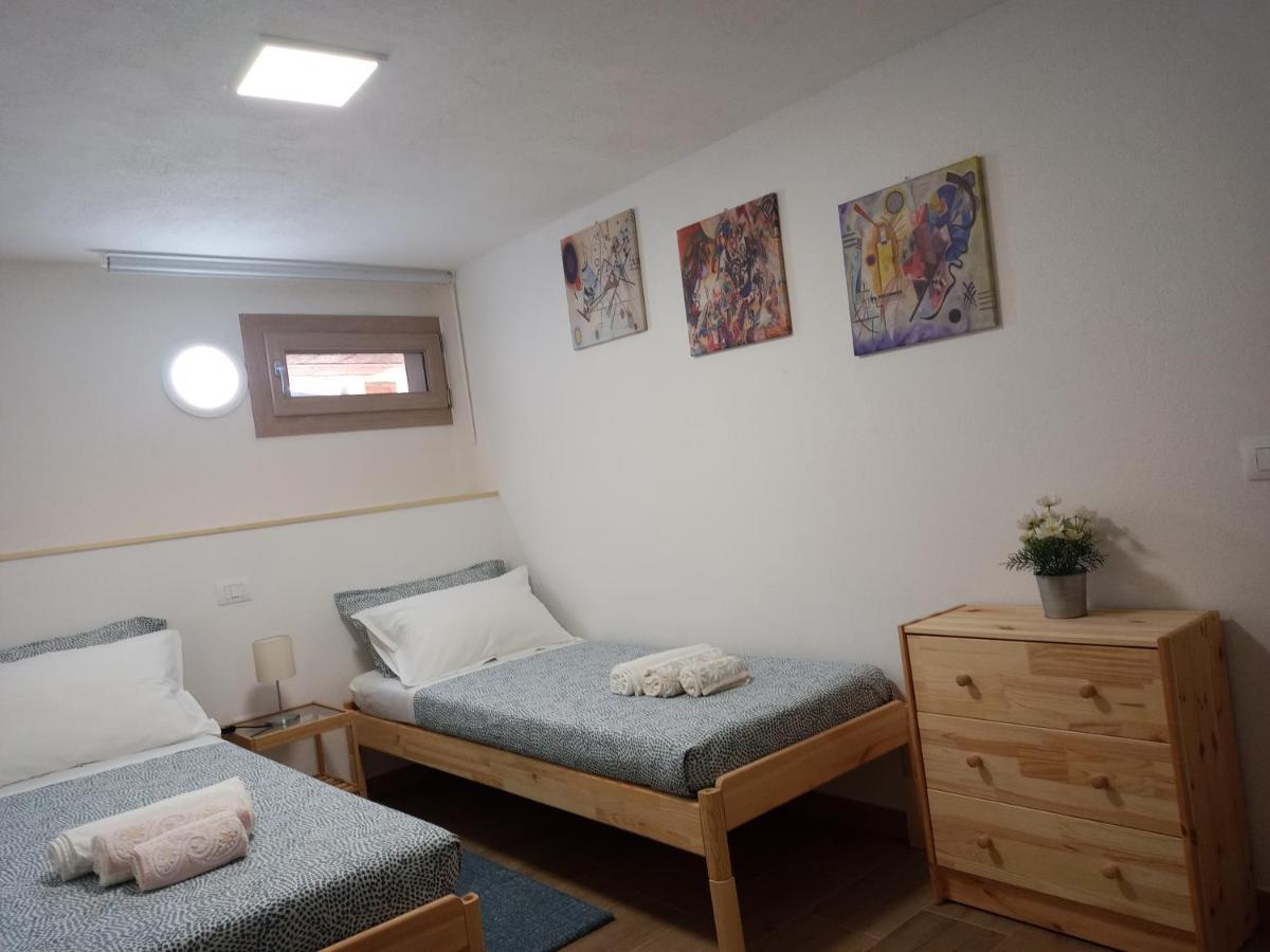 Vacanze Nella Casetta Pula Ngoại thất bức ảnh
